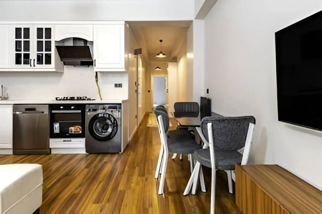 Hearth Of Downtowm, Luxury 3 New Apartments イスタンブール